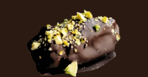 Pistachio & date caramel
